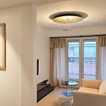 Cannes Banane 3 Pieces Renove Tout Equipe Au Coeur De Cannes - Garage Prive