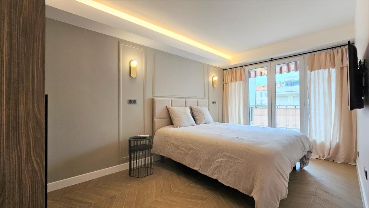 Banane 3 Pieces Renove Equipe Au Coeur De - Garage Prive * Cannes
